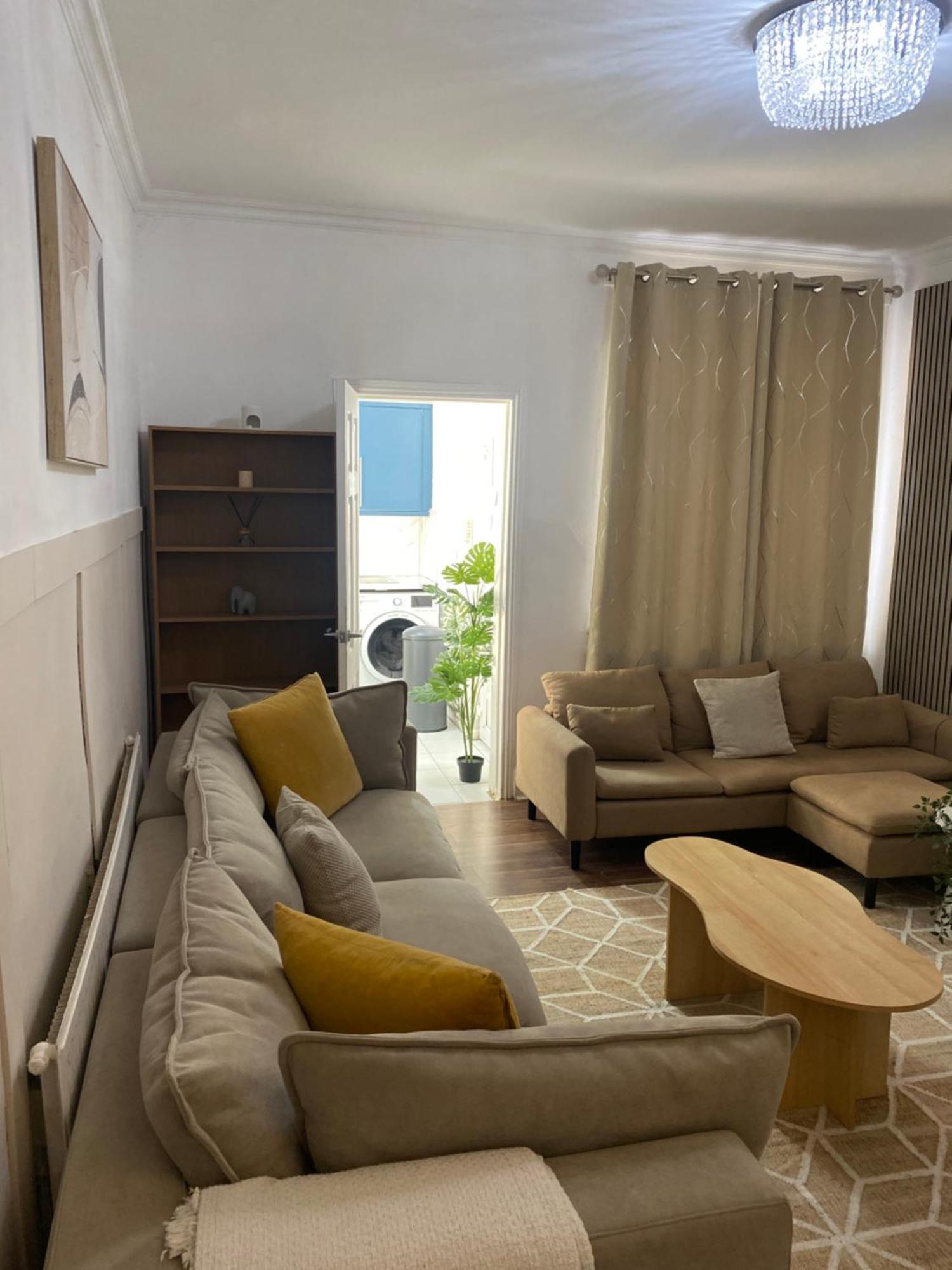 Modern Townhouse-Free Parking-Games Room-Fast W-Ifi 맨체스터 외부 사진